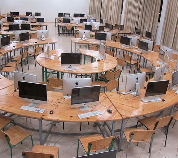 computer-lab-computers